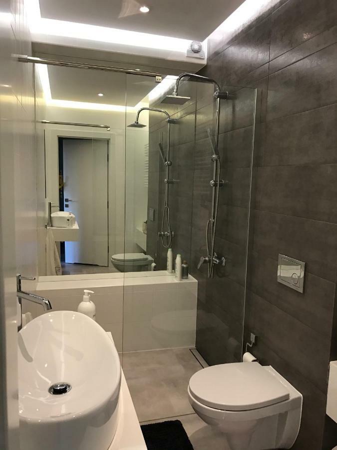 Apartament Jelitkowski Dwor グダニスク エクステリア 写真